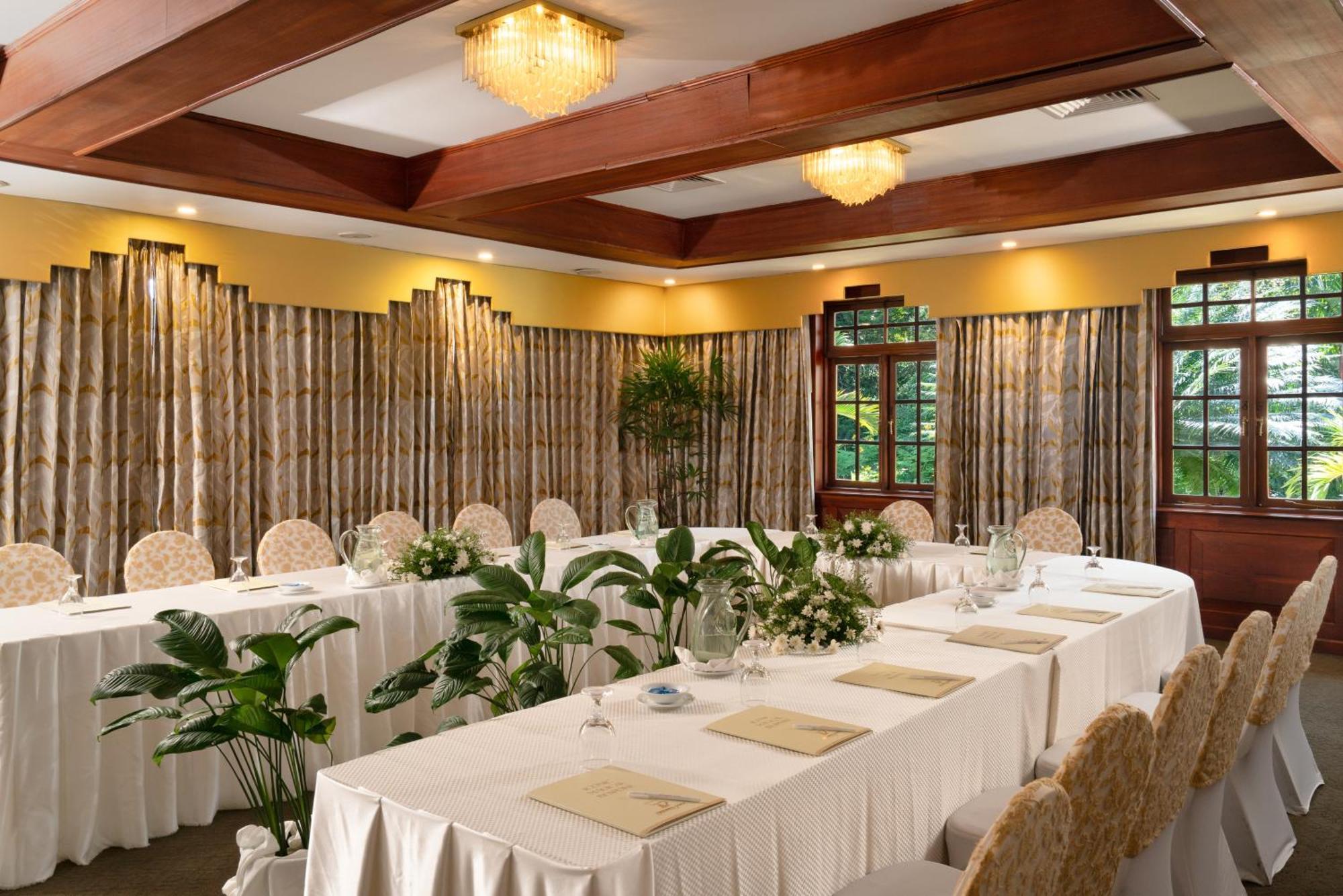 Mahaweli Reach Hotel Канді Екстер'єр фото